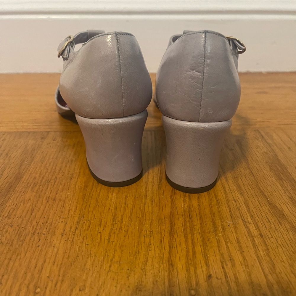 Women's T-Strap Block Heel Pumps in Light Gray - Picture 6 of 7